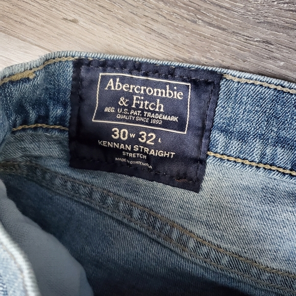 Abercrombie & Fitch Kennan Straight Stretch Jeans - Picture 4 of 11